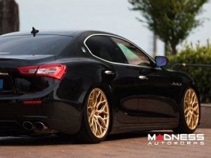 Maserati Quattroporte Custom Wheels - HF-2 by Vossen - Gloss Gold